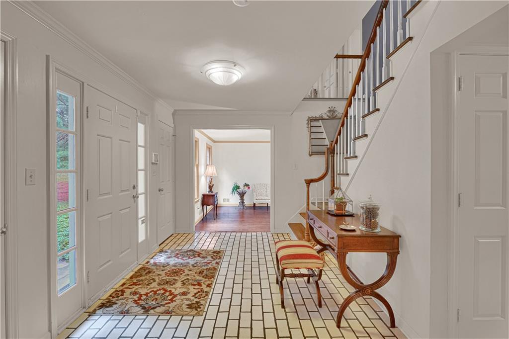 139 Old Mill Road Pittsburgh, PA 15238 - Photo 4 of 25 Gallery Image 4