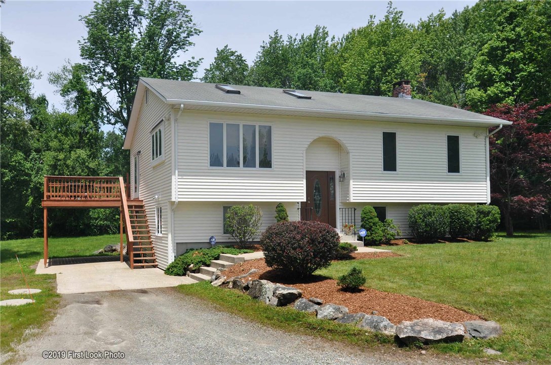 1289 Chopmist Hill Road Scituate, RI 02857 - Photo 3 of 38