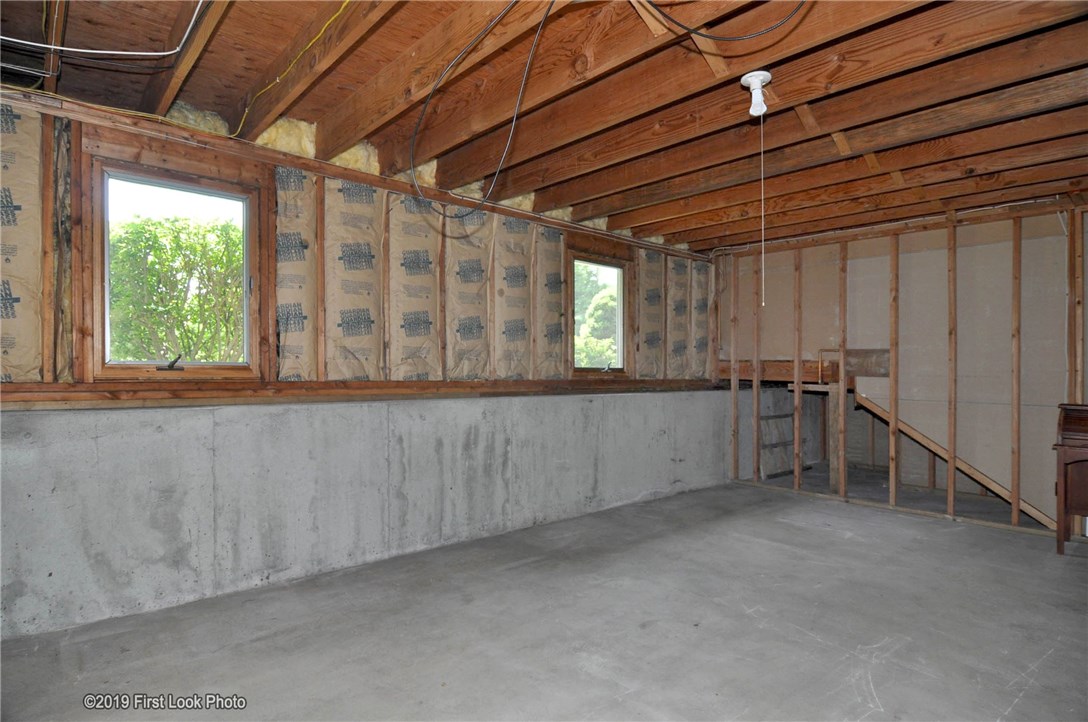 1289 Chopmist Hill Road Scituate, RI 02857 - Photo 36 of 38