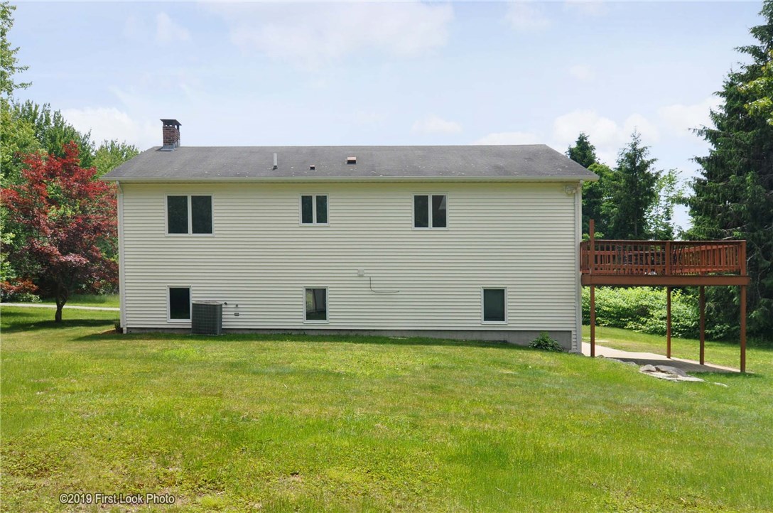 1289 Chopmist Hill Road Scituate, RI 02857 - Photo 6 of 38