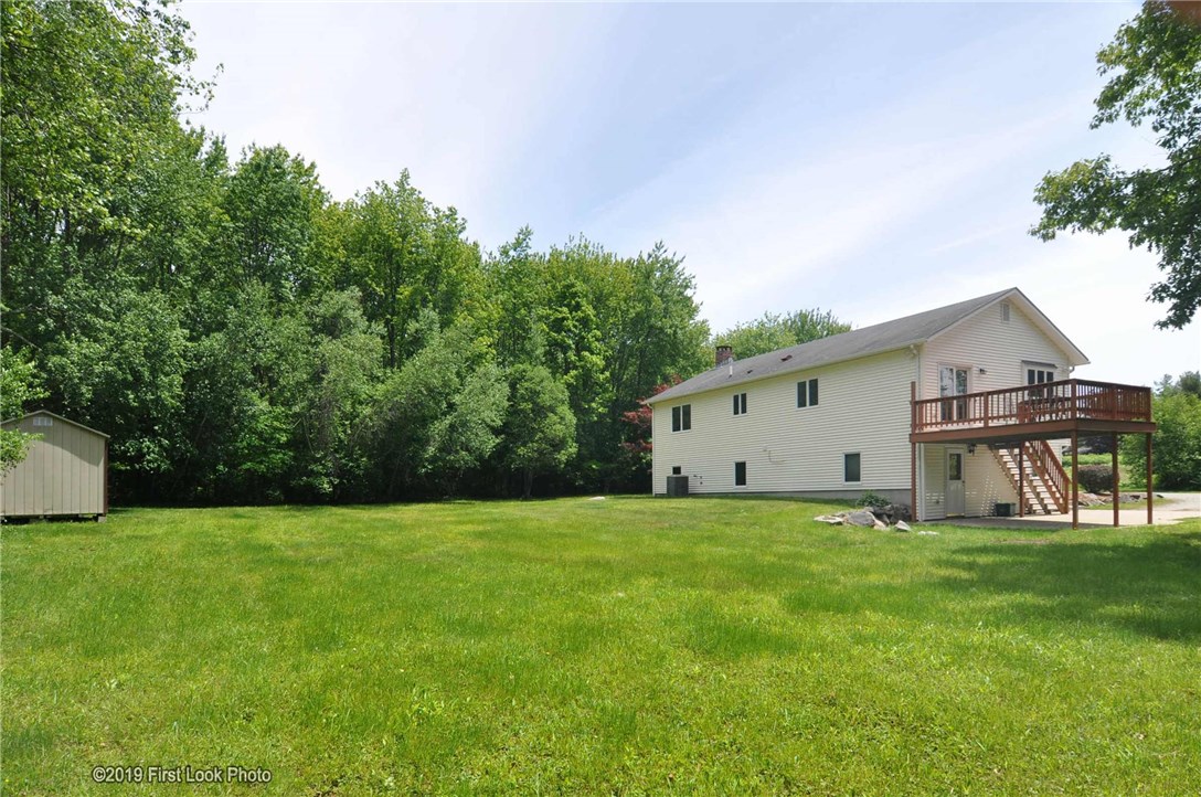 1289 Chopmist Hill Road Scituate, RI 02857 - Photo 8 of 38