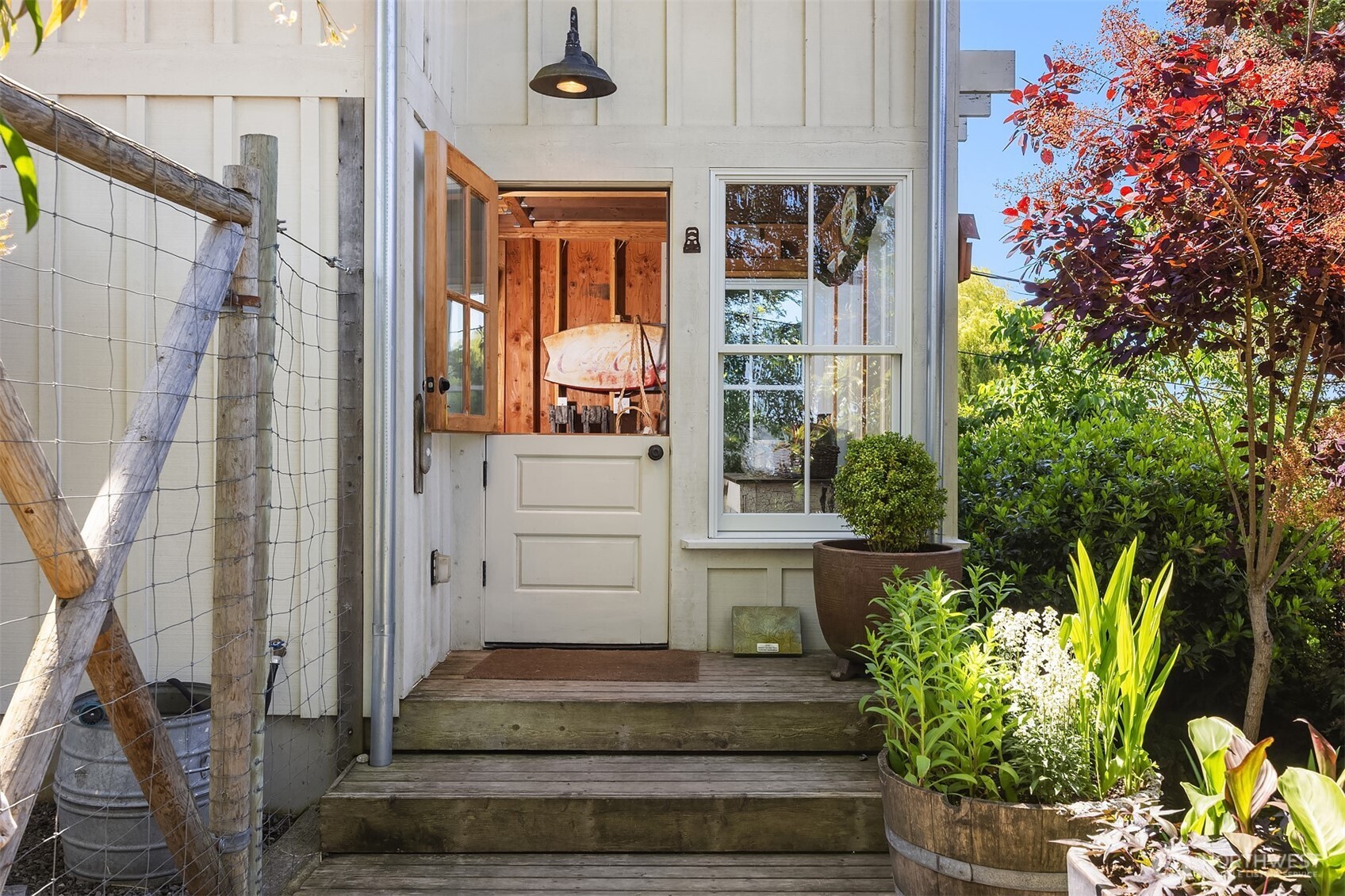 10050 Southwest Dock Street Vashon, WA 98070 - Photo 33 of 40