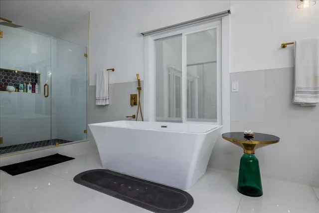 $1,675,000 | 29795 Eagle Point Drive, Canyon Lake, CA 92587