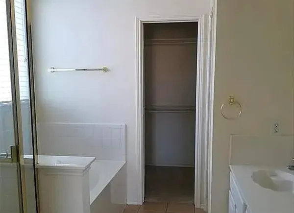 a bathroom with a bathtub