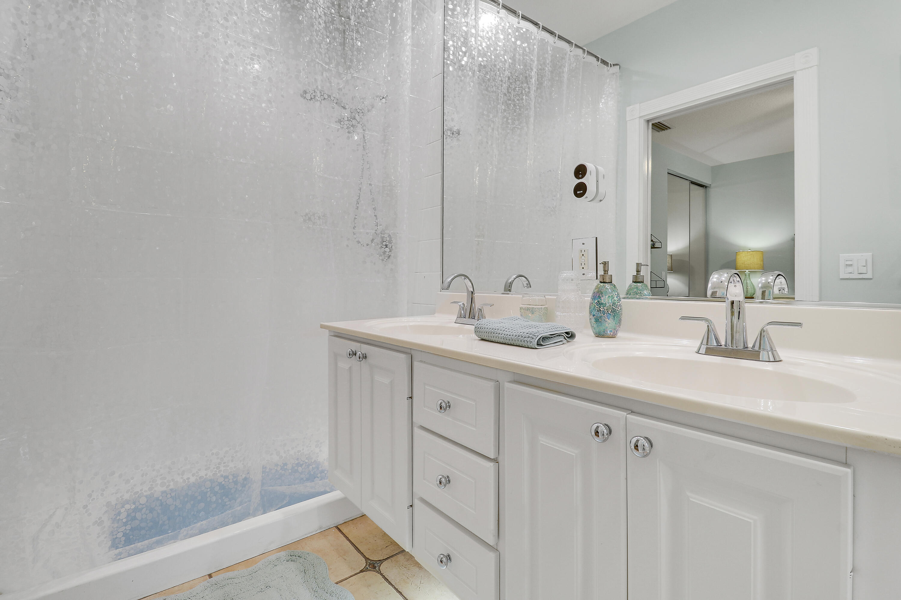 151 Rivinia Drive Jupiter, FL 33458 - Photo 22 of 40 House2-27