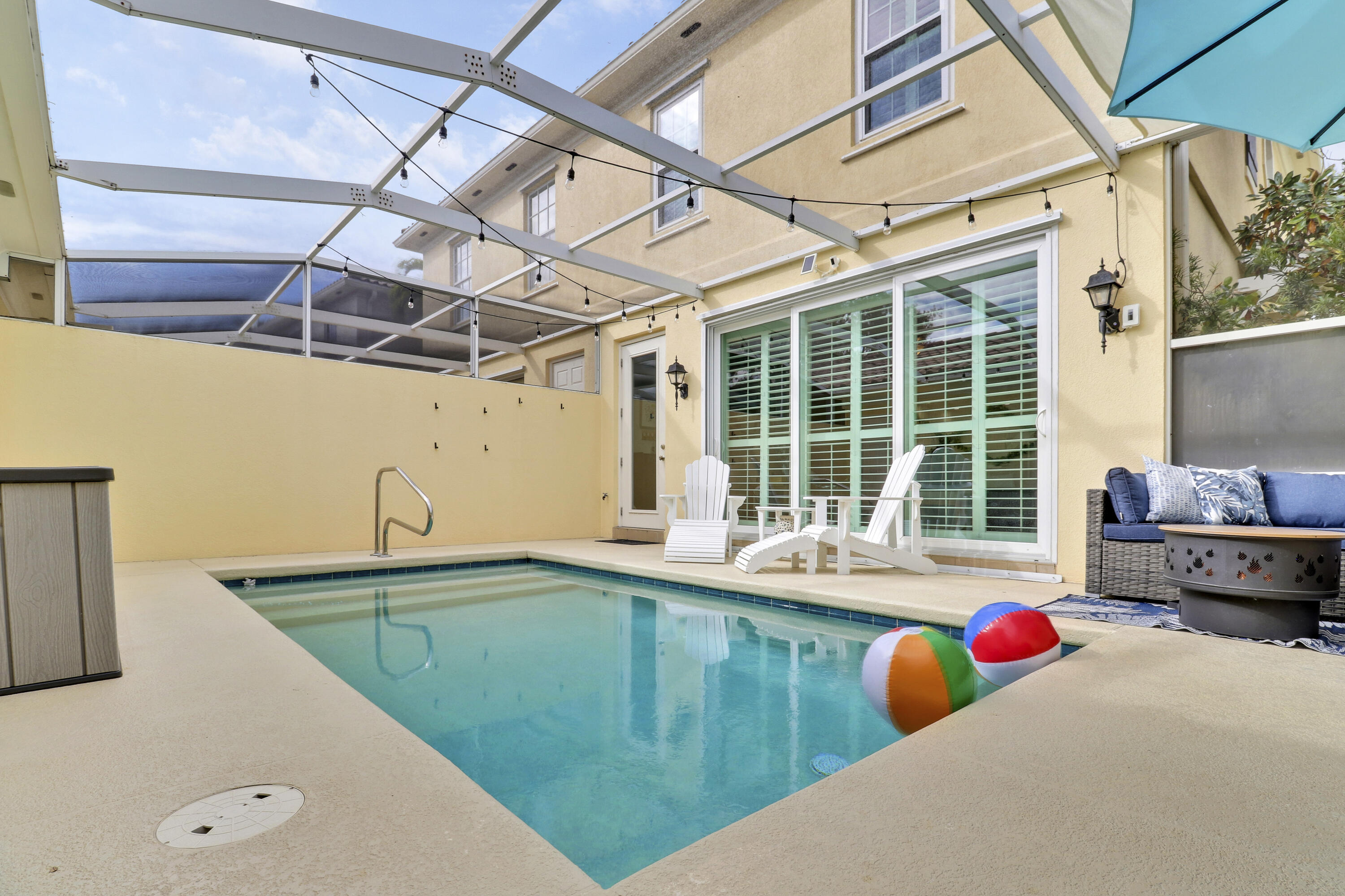 151 Rivinia Drive Jupiter, FL 33458 - Photo 33 of 40 House2-39