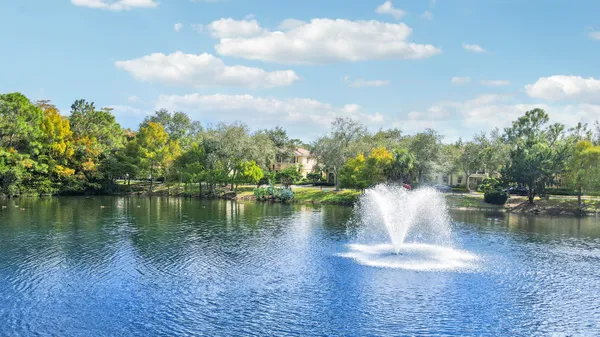 $690,000 | 151 Rivinia Drive, Jupiter, FL 33458