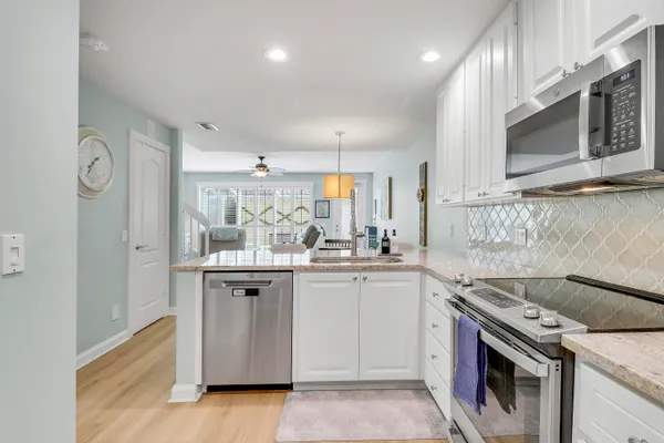 $690,000 | 151 Rivinia Drive, Jupiter, FL 33458