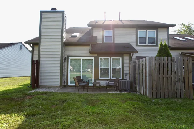 $215,000 | 4106 Eagle Cove W Drive, Indianapolis, IN 46254