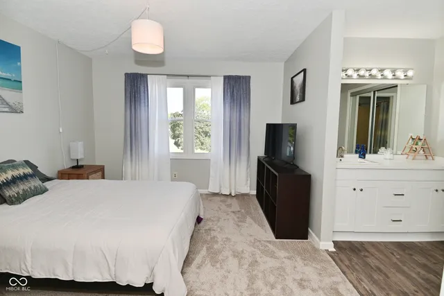 $215,000 | 4106 Eagle Cove W Drive, Indianapolis, IN 46254