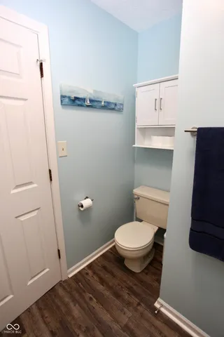 $215,000 | 4106 Eagle Cove W Drive, Indianapolis, IN 46254