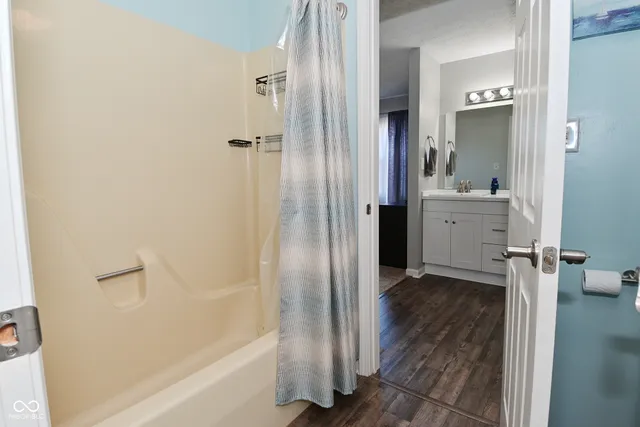 $215,000 | 4106 Eagle Cove W Drive, Indianapolis, IN 46254