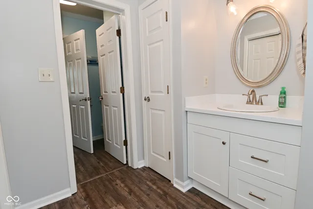 $215,000 | 4106 Eagle Cove W Drive, Indianapolis, IN 46254