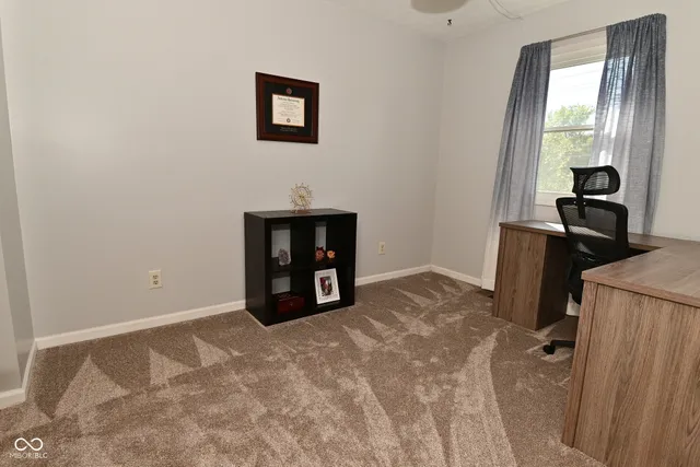 $215,000 | 4106 Eagle Cove W Drive, Indianapolis, IN 46254