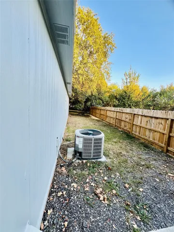 $1,950 | 33323 Falcon Spring Street, Hockley, TX 77447