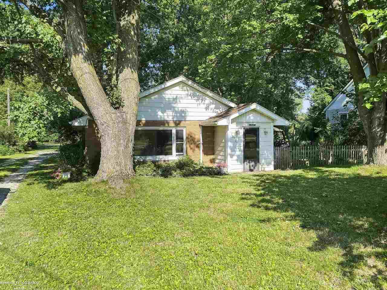 48763 Fairchild Road Macomb, MI 48042 - Photo 2 of 22
