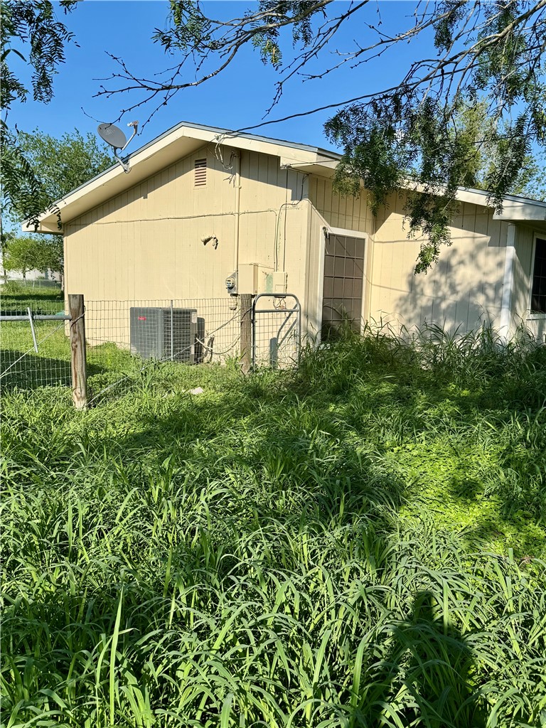 24748 County Road 350 Mathis, TX 78368 - Photo 27 of 35