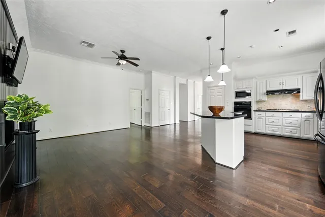 $530,000 | 5603 Sandy Creek Lane, Brenham, TX 77833