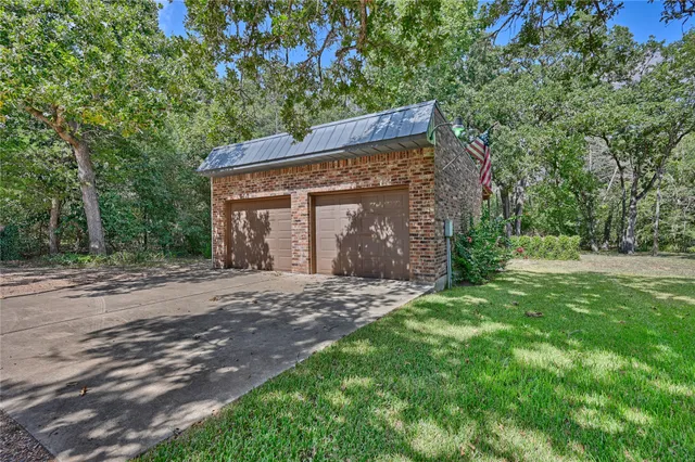 $530,000 | 5603 Sandy Creek Lane, Brenham, TX 77833