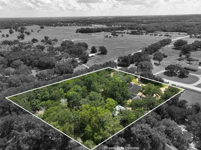 $530,000 | 5603 Sandy Creek Lane, Brenham, TX 77833