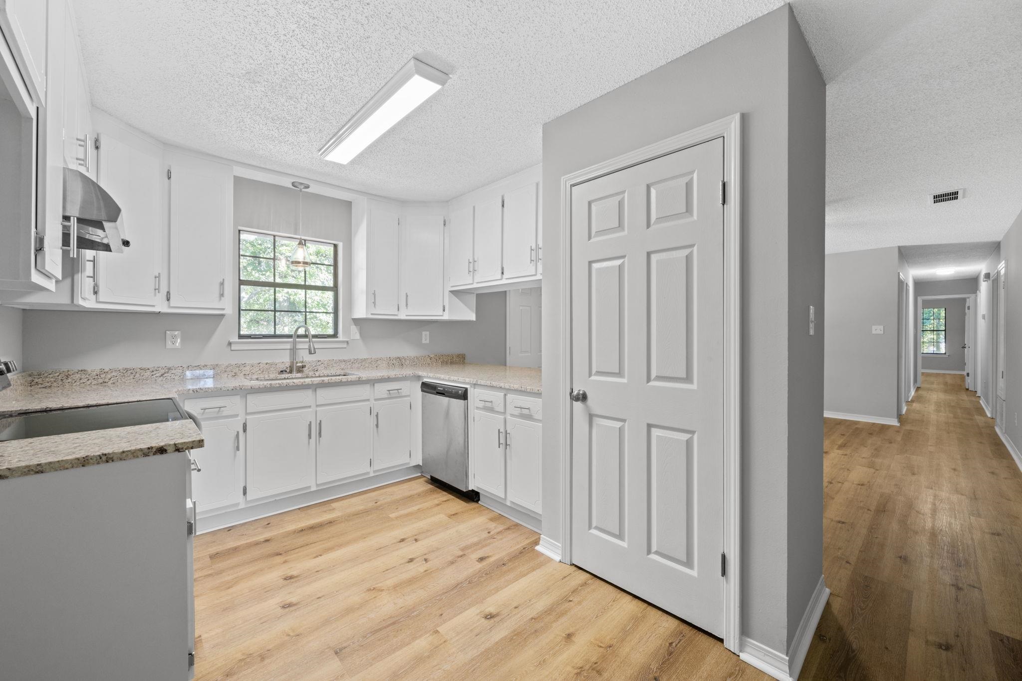 303 Rabun Road Bay Minette, AL 36507 - Photo 9 of 48