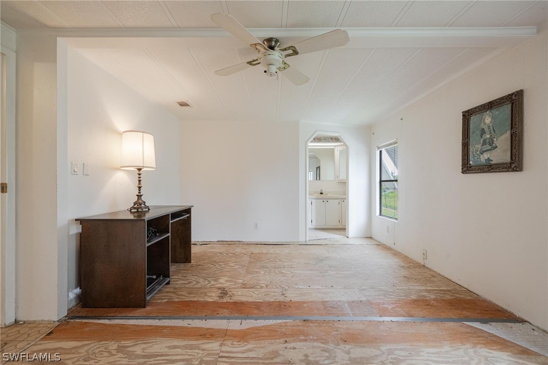 27 Aloe Alva, FL 33920 - Photo 18 of 33 a view of a livingroom with a furniture