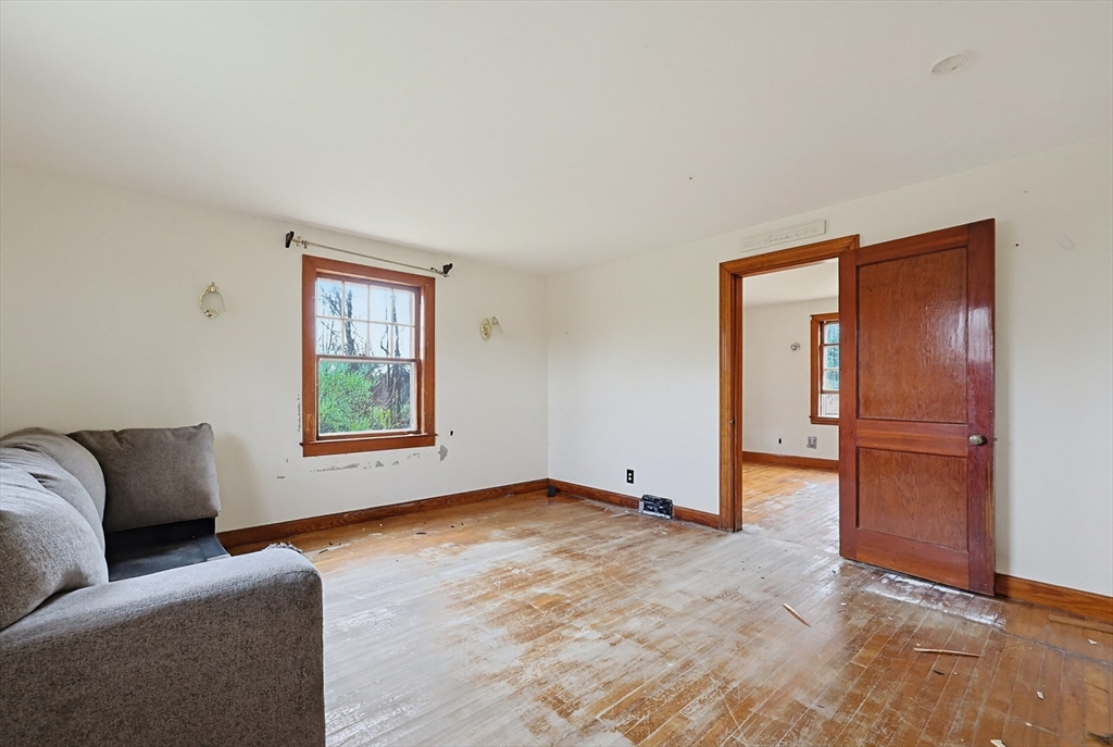 321 Townsend Hill Road Townsend, MA 01469 - Photo 14 of 34