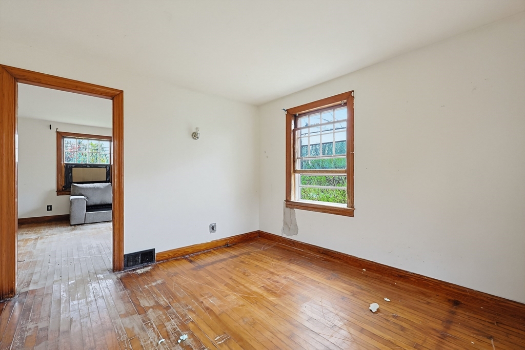 321 Townsend Hill Road Townsend, MA 01469 - Photo 17 of 34
