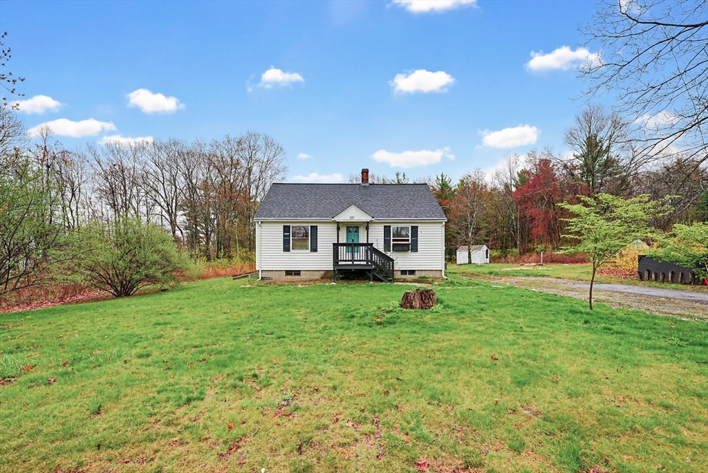 321 Townsend Hill Road Townsend, MA 01469 - Photo 23 of 34
