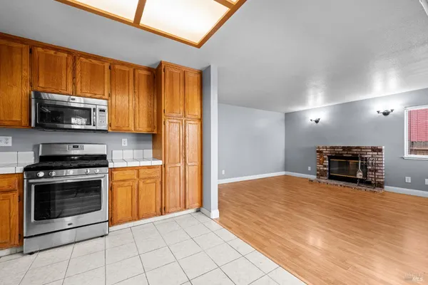 $799,000 | 1820 Howard Drive, Windsor, CA 95492