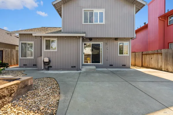 $799,000 | 1820 Howard Drive, Windsor, CA 95492