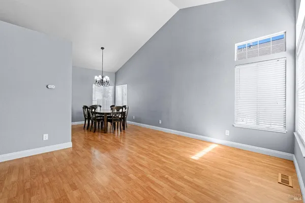 $799,000 | 1820 Howard Drive, Windsor, CA 95492