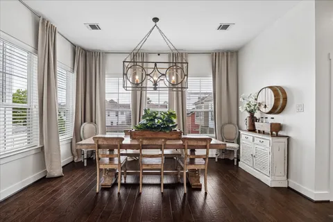 $515,000 | 2416 Couch Street, Houston, TX 77008