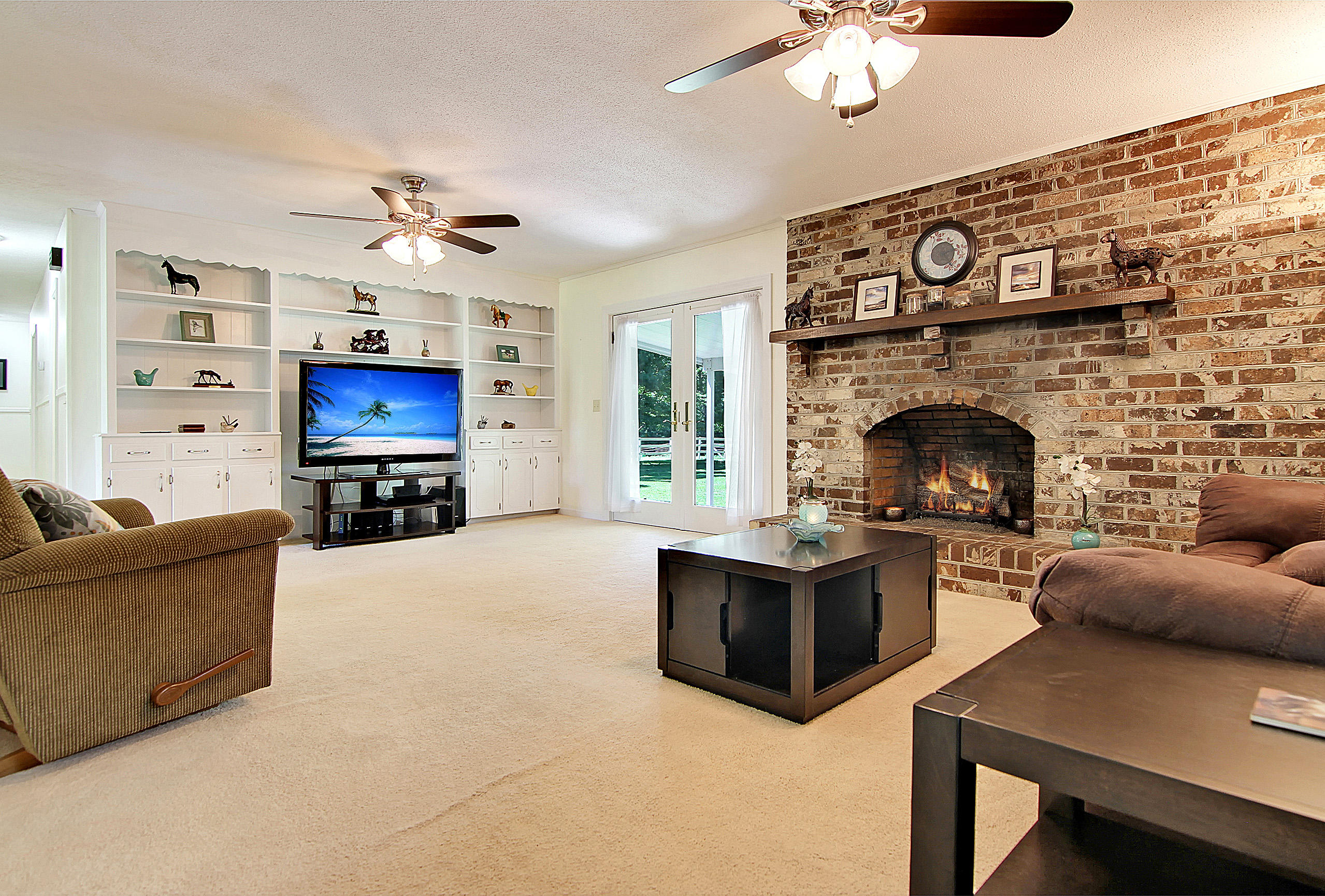 1016 Spring Hill Church Road Ridgeville, SC 29472 - Photo 16 of 49 Family Room