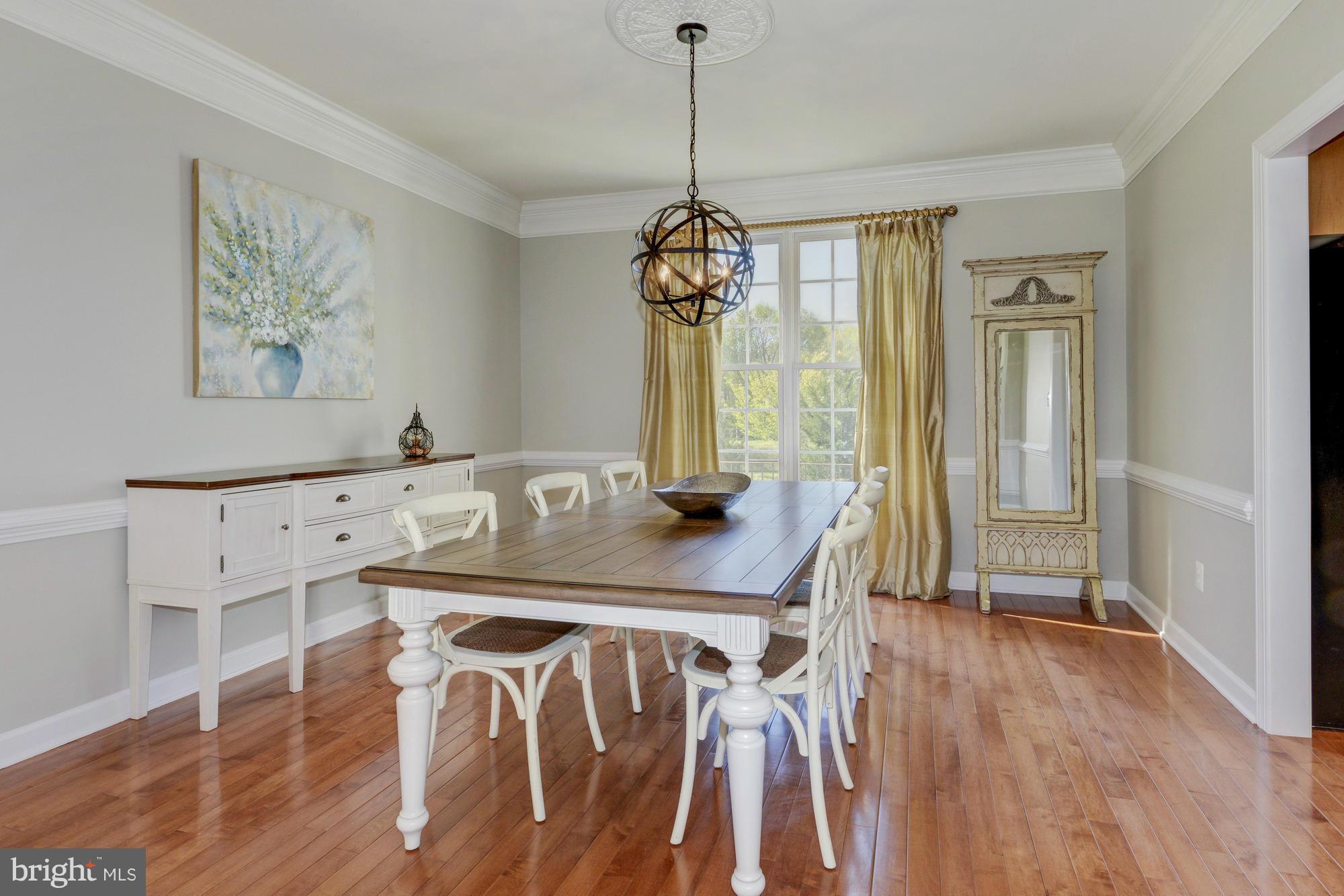 711 Childs Point Road Annapolis, MD 21401 - Photo 4 of 30 Dining Room