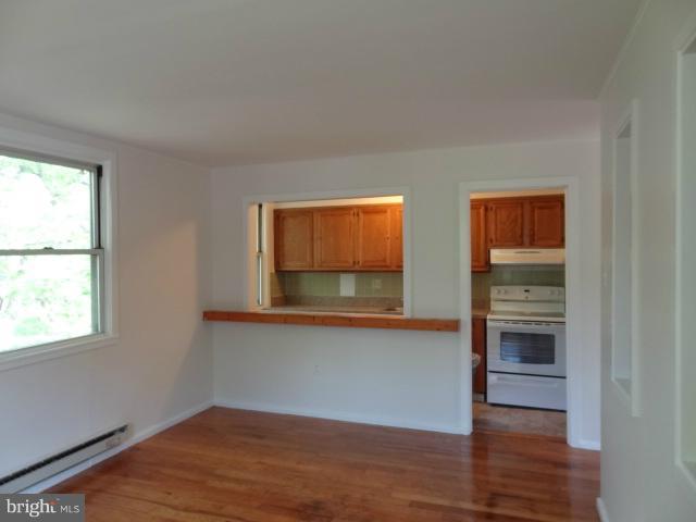 56 Ridge Road, Unit E Greenbelt, MD 20770 - Photo 4 of 8 Living Room