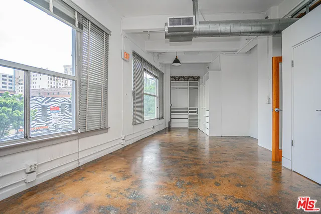 $3,800 | 812 South Spring Street, Unit 2, Los Angeles, CA 90014