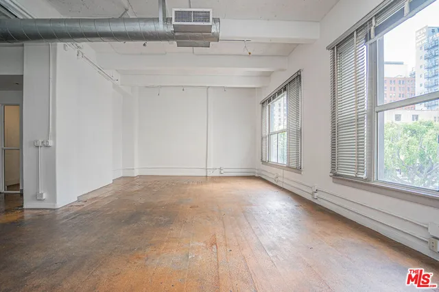 $3,800 | 812 South Spring Street, Unit 2, Los Angeles, CA 90014