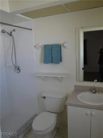 $1,825 | 709 Southeast 20th Place, Cape Coral, FL 33990