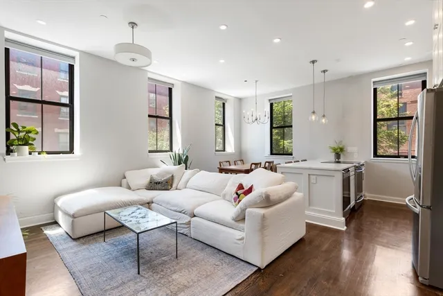 $1,300,000 | 5 Appleton Street, Unit 2D, Boston, MA 02116