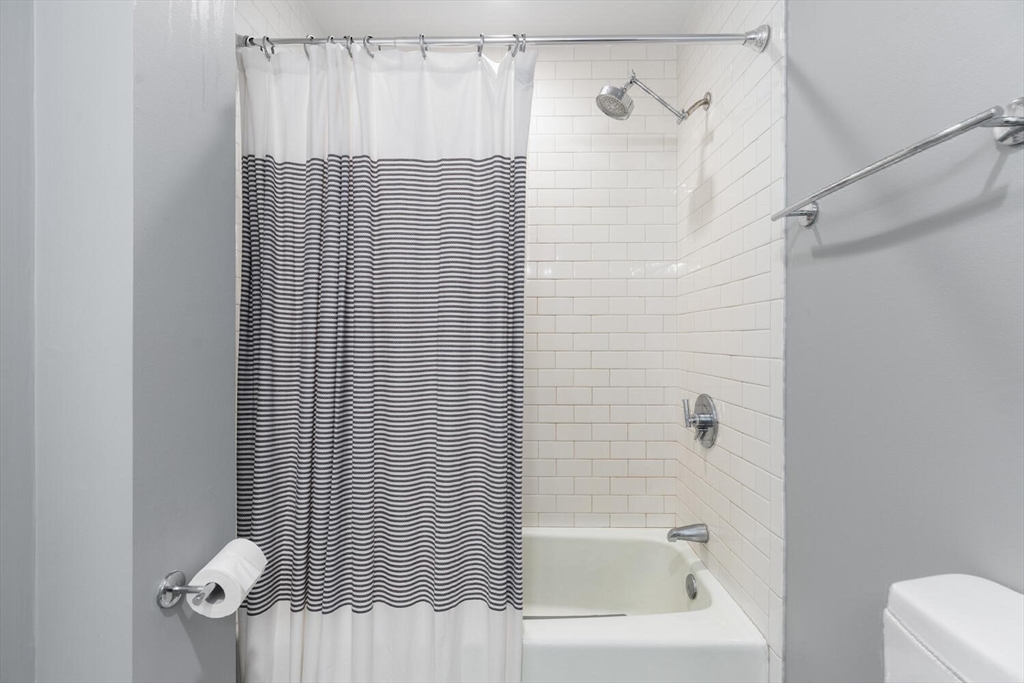 5 Appleton Street, Unit 2D Boston, MA 02116 - Photo 22 of 34