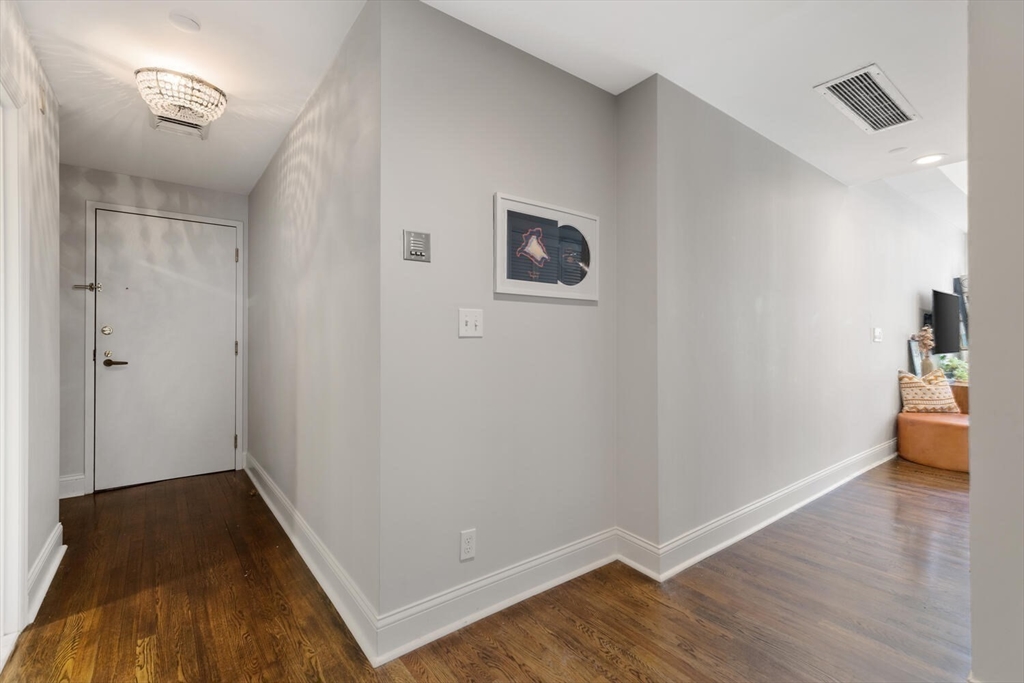 5 Appleton Street, Unit 2D Boston, MA 02116 - Photo 23 of 34