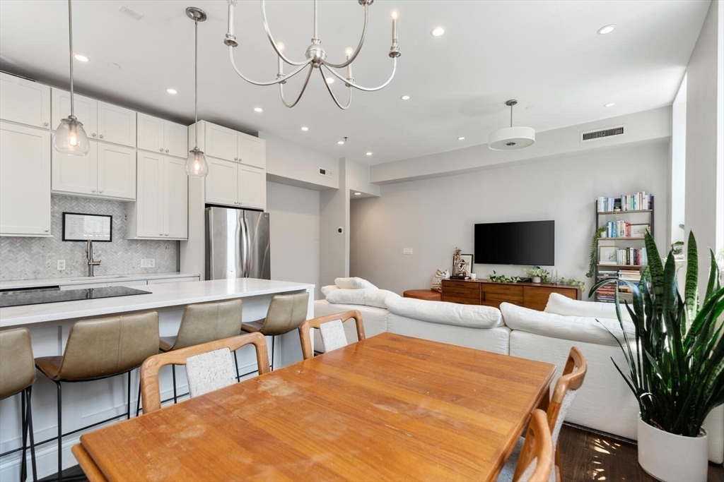 5 Appleton Street, Unit 2D Boston, MA 02116 - Photo 6 of 34