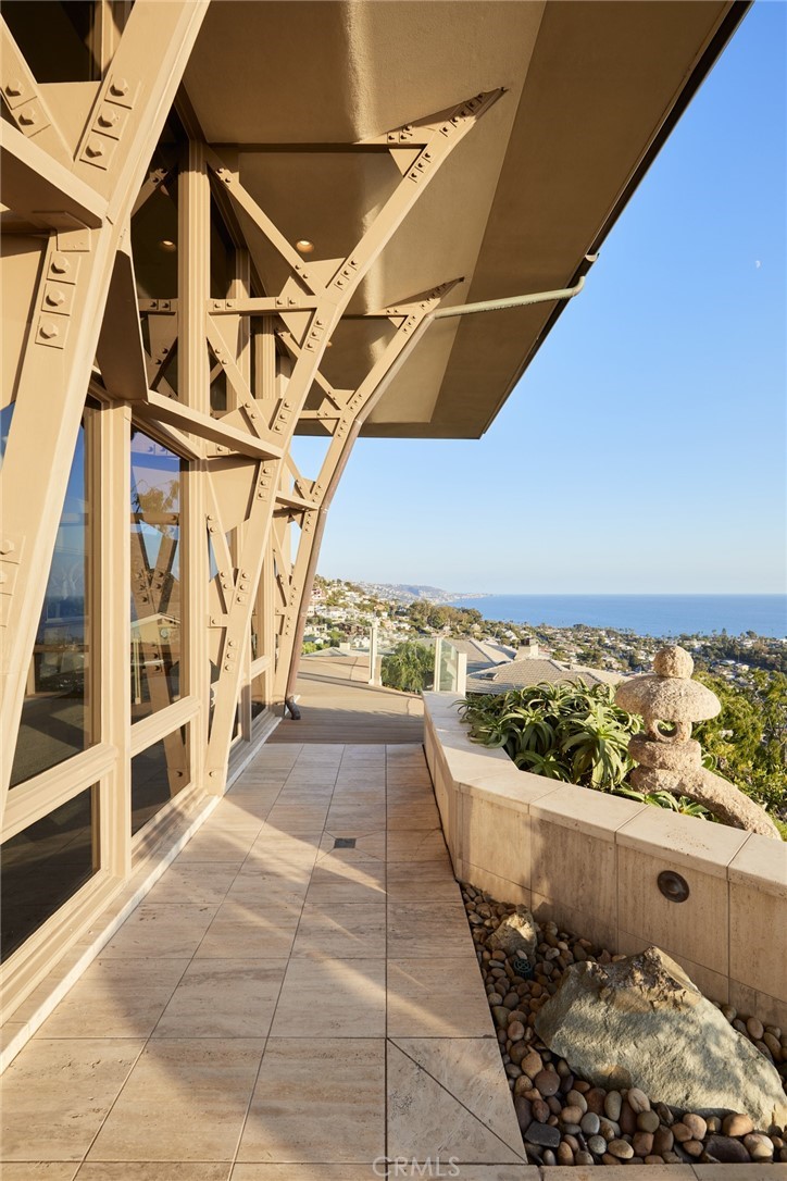 1513 Emerald Bay Laguna Beach, CA 92651 - Photo 13 of 44 a view of roof