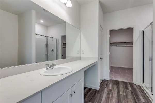 $2,350 | 41 Glen Crossings Road, Fort Worth, TX 76134