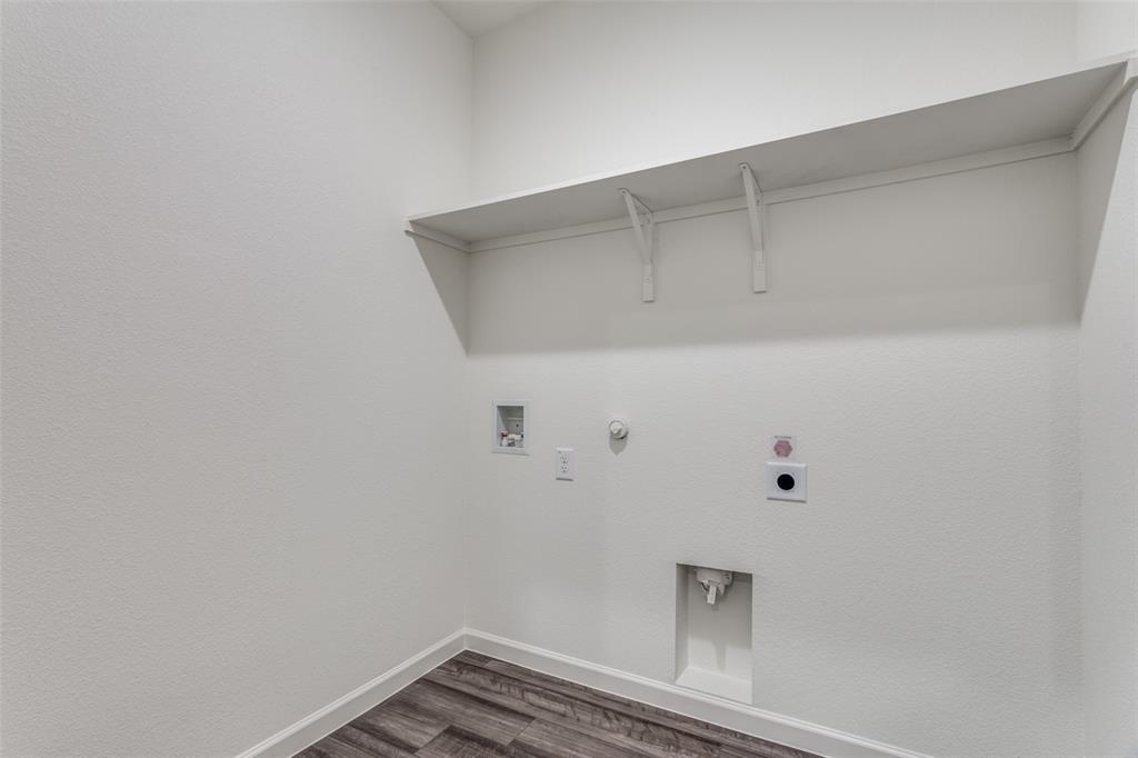 41 Glen Crossings Road Fort Worth, TX 76134 - Photo 10 of 12 a view of small space