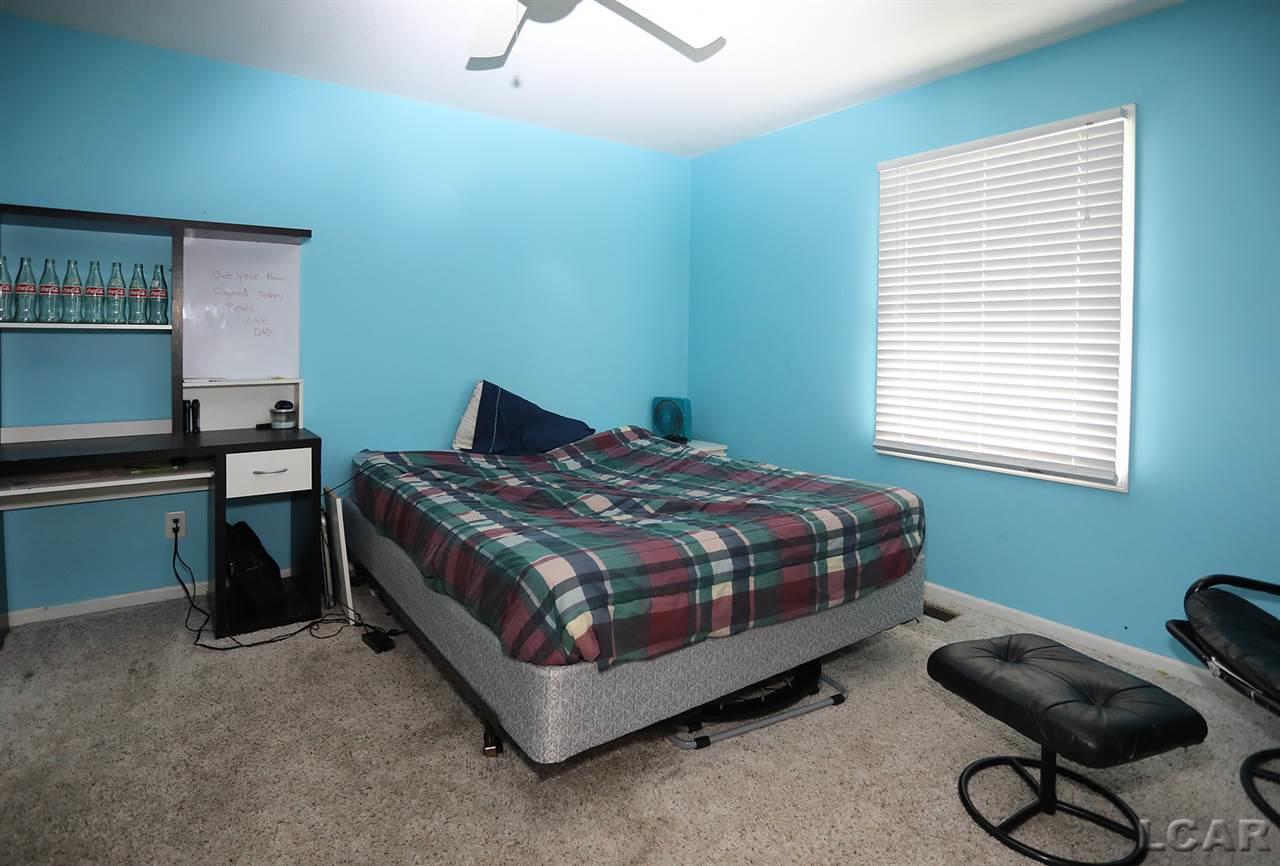 3165 Cobblestone Ridge Tecumseh, MI 49286 - Photo 24 of 43 Bedroom 4