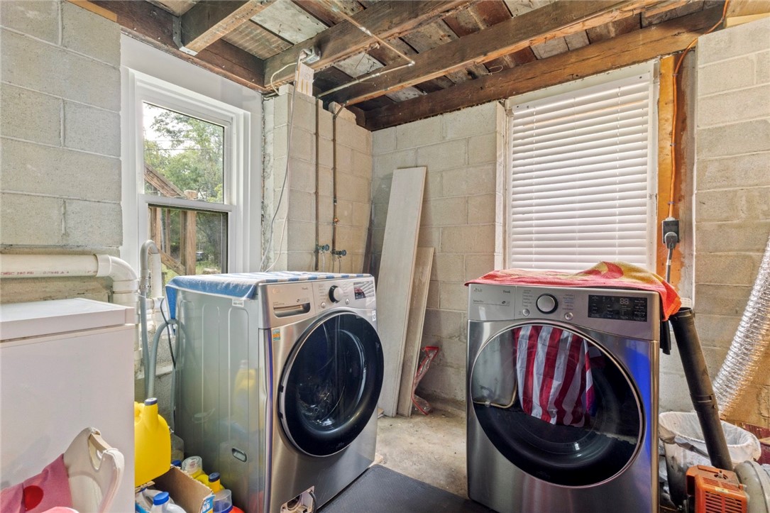 28 Crowell Street Cumberland, RI 02864 - Photo 19 of 24