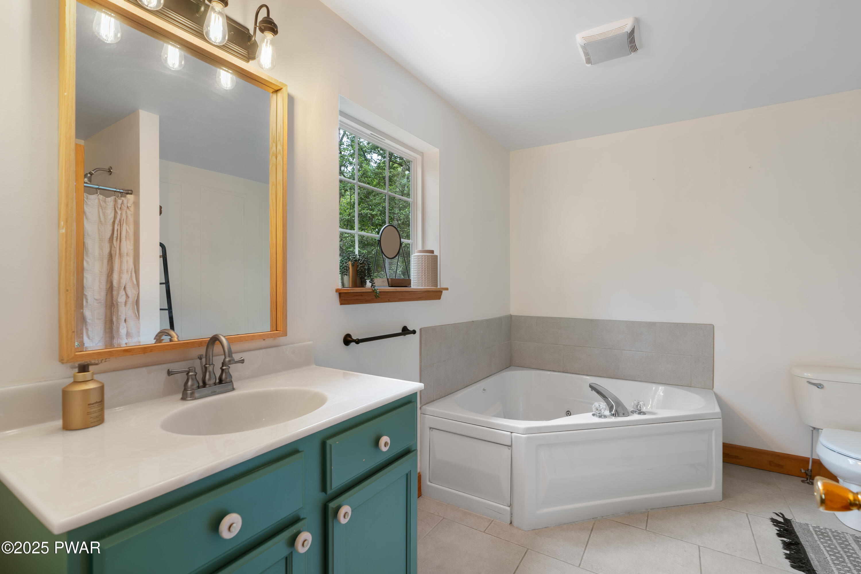 115 Rocky Road Lackawaxen, PA 18435 - Photo 26 of 79