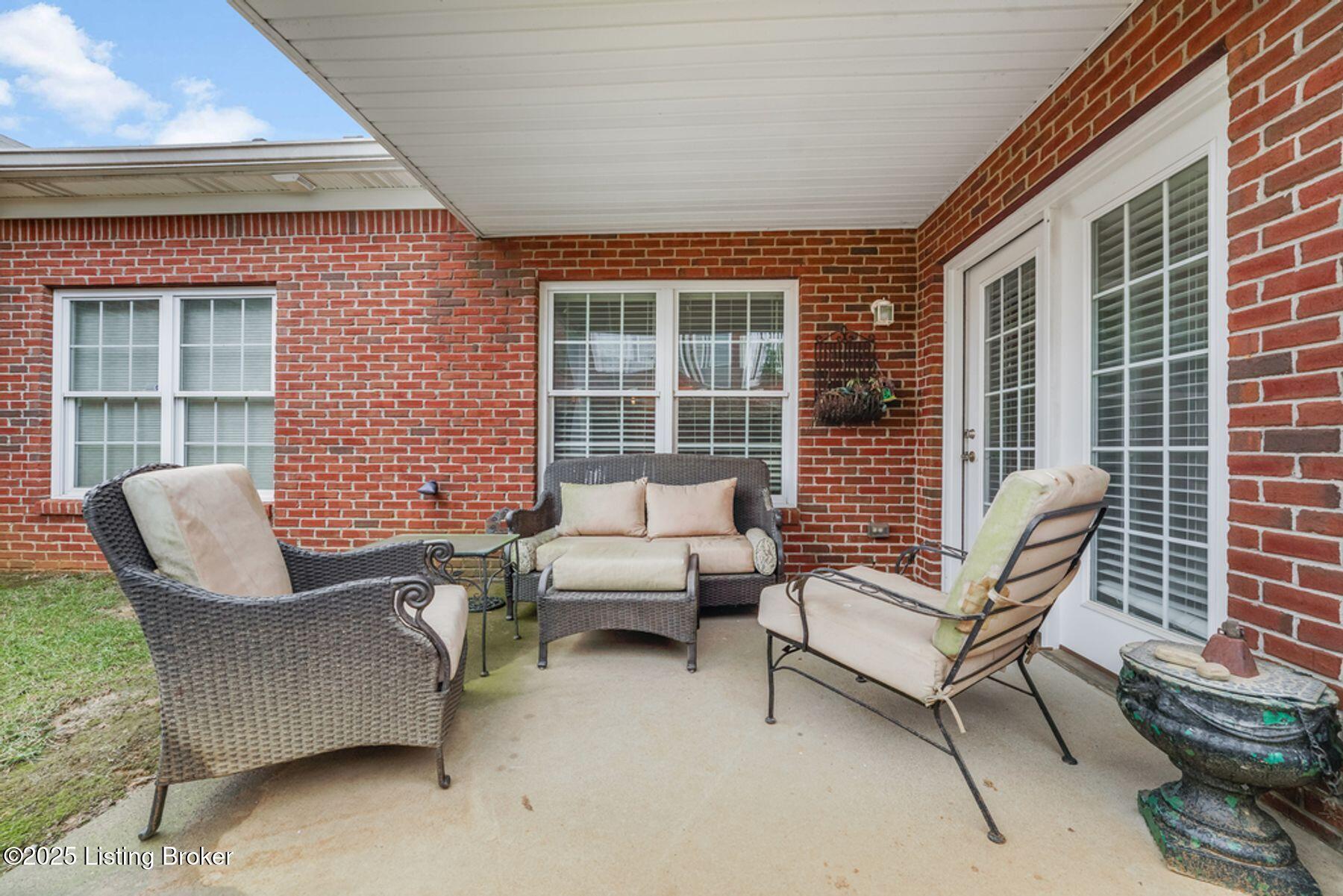 902 Ridge Point Drive Louisville, KY 40299 - Photo 30 of 31 photo_online_030